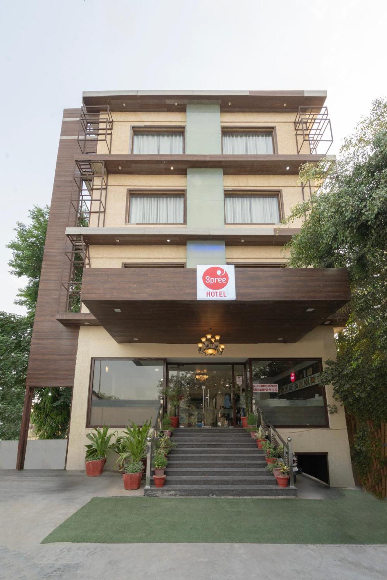 Spree Hotel Agra - Walking Distance To Tajmahal Zewnętrze zdjęcie